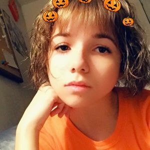 Meet your Posher, Mya